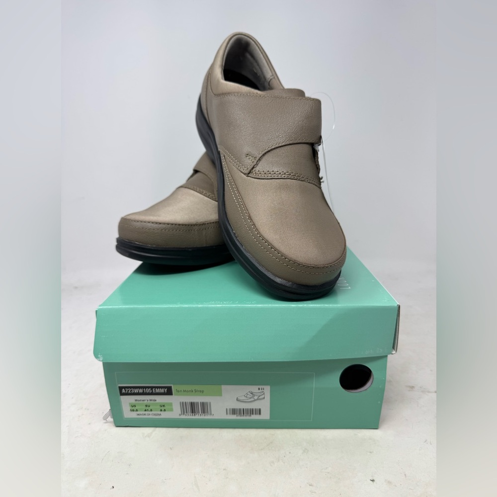 Tan Monk Strap Casual EMMY Shoe by‎ APEX A723W Size 10.5 Wide NEW IN BOX